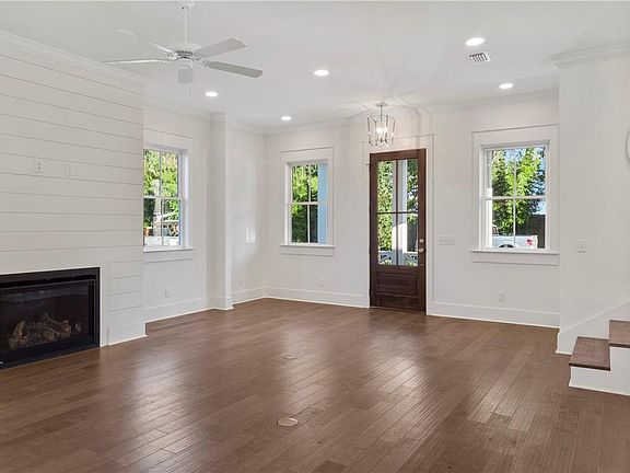 5th image of 41 Glynn Oaks Ln