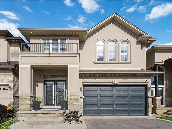 3rd image of 212 Chartwell Cir