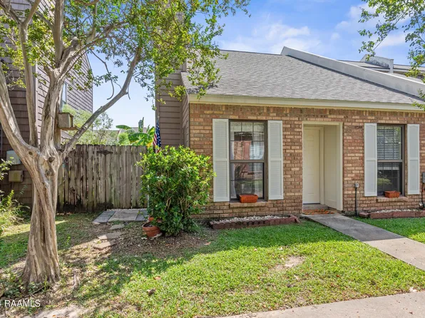 204 Long Plantation Blvd APT E, Lafayette, LA 70508