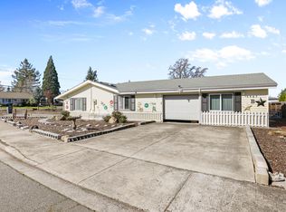 2987 Delta Waters Rd, Medford, OR 97504