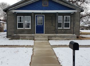 1712 Menor St, Winfield, KS 67156