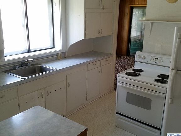 5th image of 203 E Wawawai St