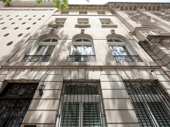 9 East 62nd Street image 23 of 23