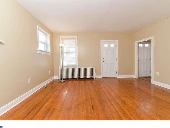 3rd image of 1101 S Rodney St