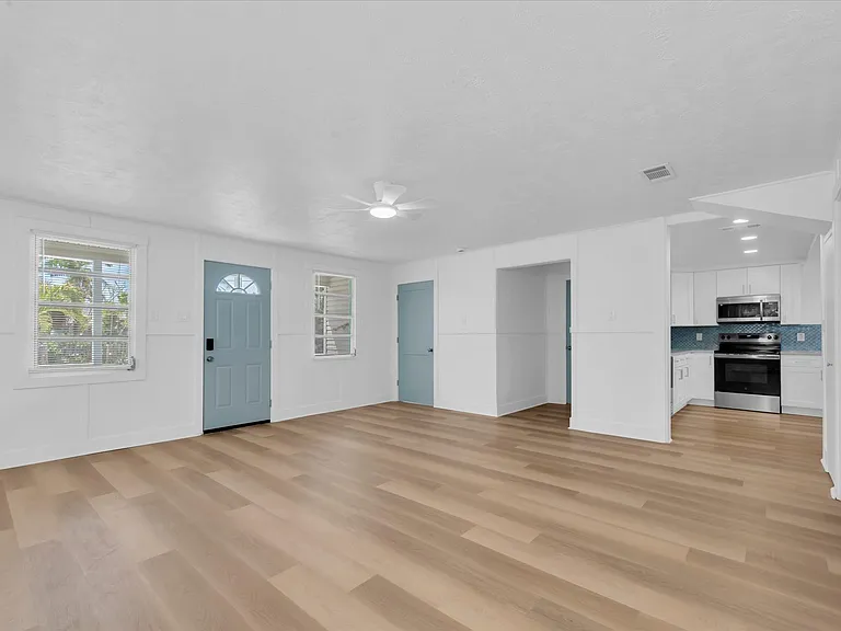 358 Boca Ciega Dr — Photo 6