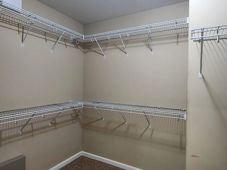 2969 Brewster Dr — Photo 17