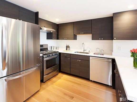5th image of 370 7th St Unit 3