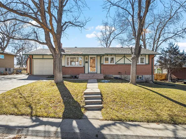 7864 Hampden Circle E, Denver, CO 80237