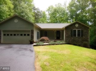 986 Anna Coves Blvd, Mineral, VA 23117