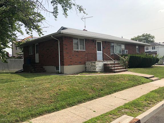 2nd image of 69 Dixon Ave
