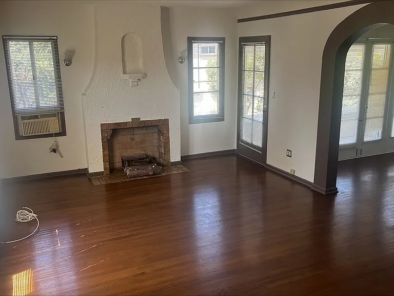 1171 Huntington Dr — Photo 41