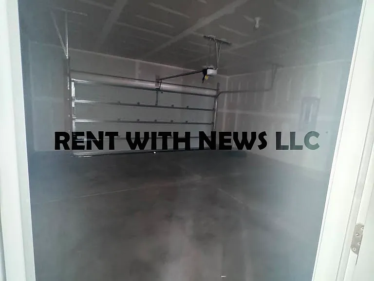 109 Napoleone St #1 — Photo 38
