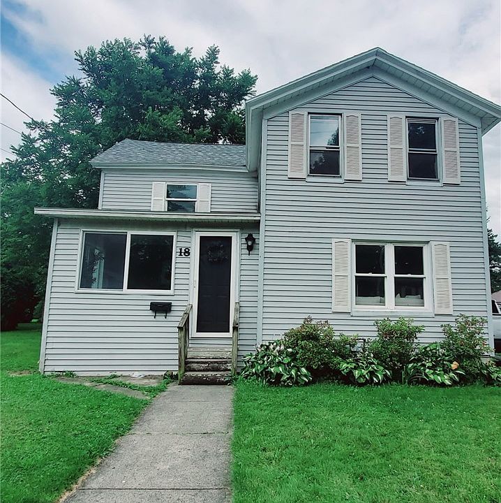 1st image of 18 Maple St