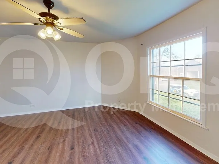 224 W Hull St #B — Photo 6
