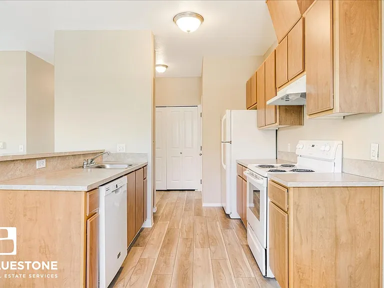 Hawk's Point Apartments — Photo 56