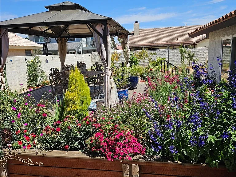 17990 Lakeview Dr — Photo 14