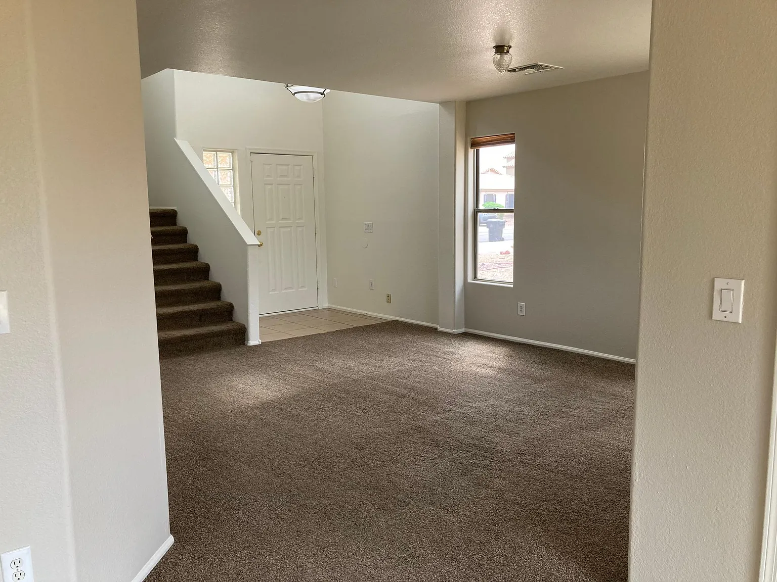 3 bed, 2.5 bath, 1540 sqft, $2,100 — Photo 3