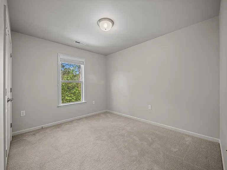 401 Sullivan Loop Rd — Photo 11