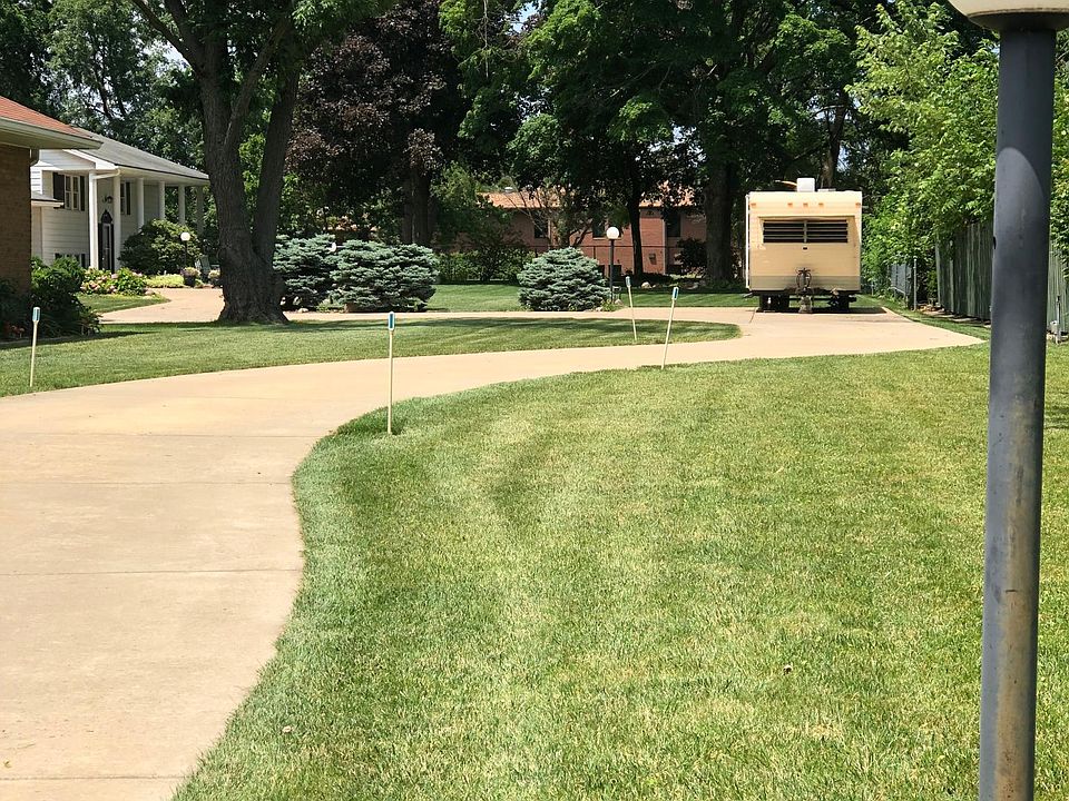 Duplex sets back off quiet street