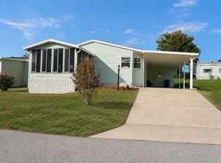 725 Sutton St, Lady Lake, FL 32159