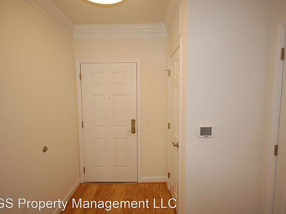 2nd image of 2101 N Monroe St APT 305