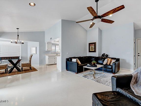 4th image of 4733 E ELMWOOD Street