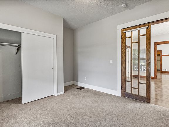 4th image of 851 Park St SW #1