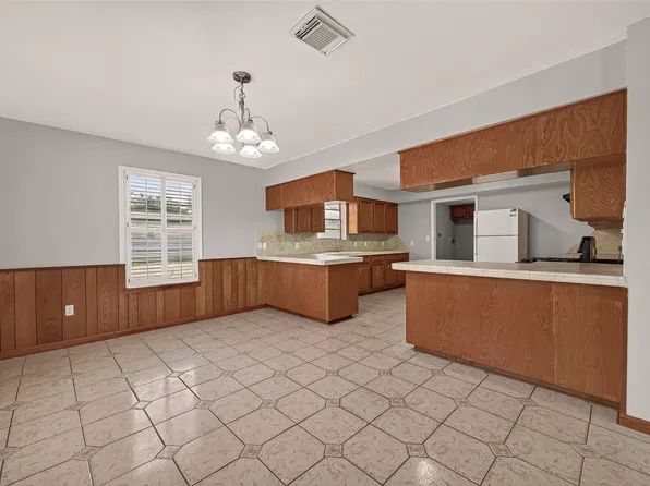 1449 Mesquite St, Houston, TX 77093
