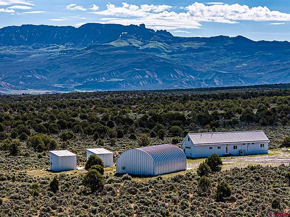 3rd image of 3530 Black Canyon Road