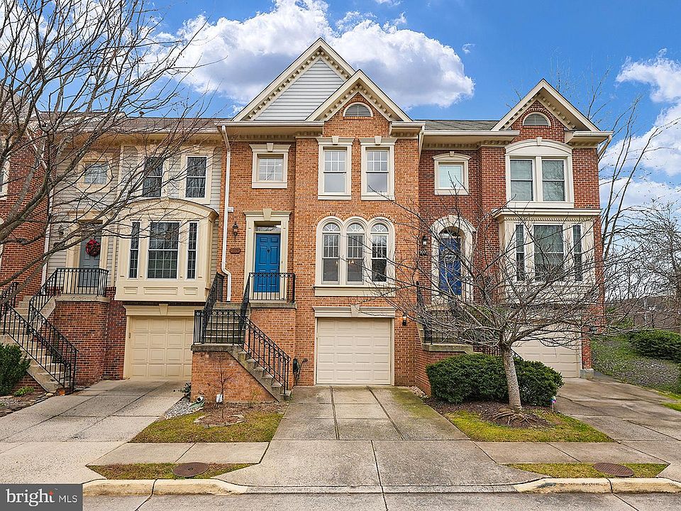 1st image of 3923 Maximilian Ct