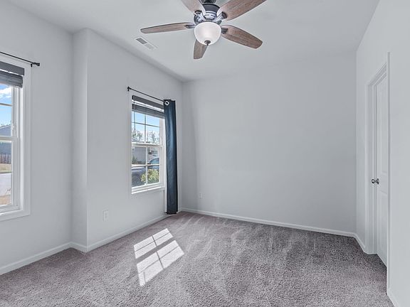 5th image of 102 Sherrill Place Ln