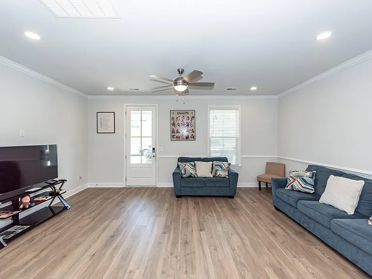 513 Green Fern Dr — Photo 6