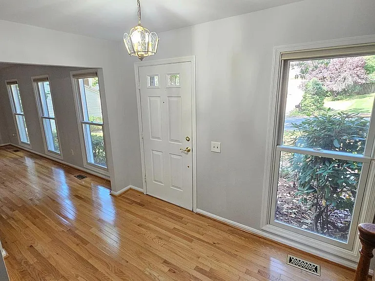 11321 Classical Ln — Photo 2