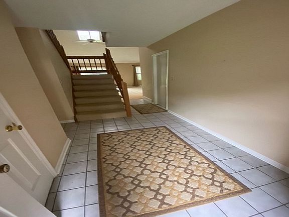 2nd image of 4010 Chaucer Pl