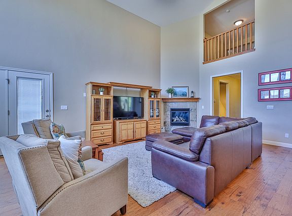 5th image of 4276 W Belleville Way