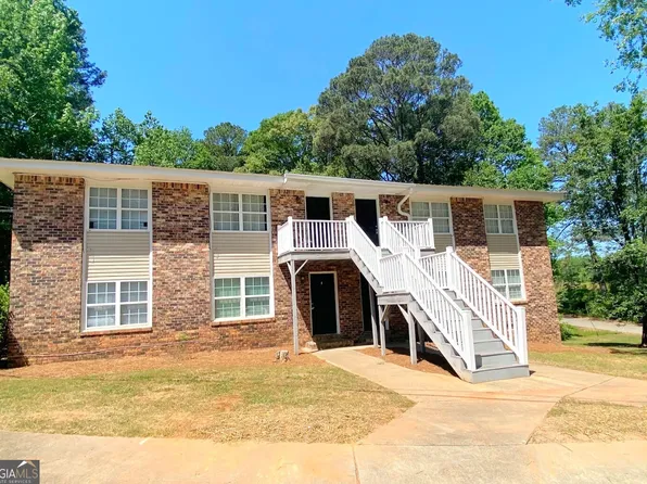 56 Sunrise Cir, Carrollton, GA 30117
