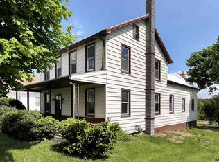 67 Codorus Furnace Rd, Mount Wolf, PA 17347