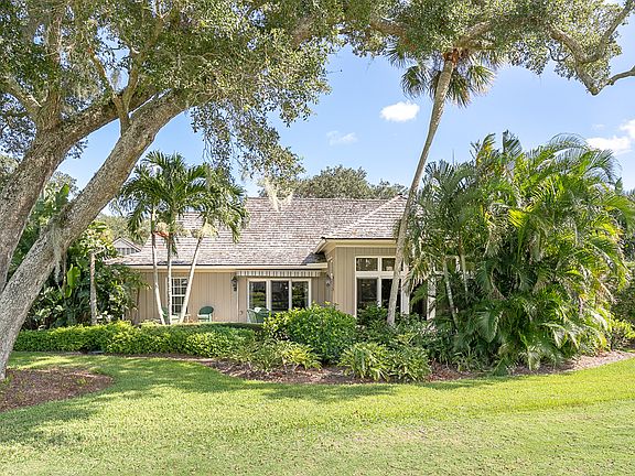 3rd image of 441 Village Ln