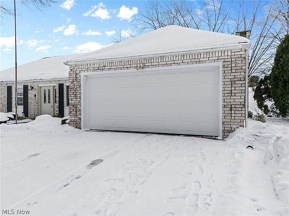 4th image of 2664 Daffodil St NE