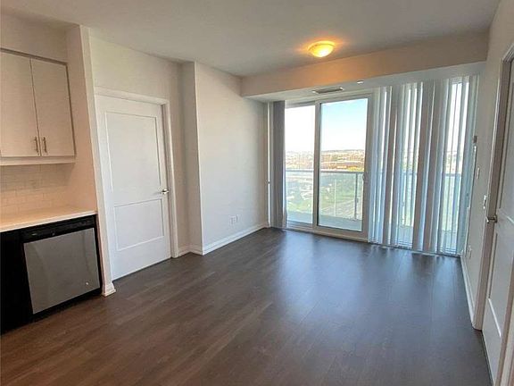 3rd image of 7895 Jane St #814