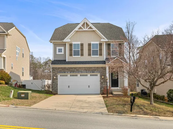 4517 Briarwood Dr, Charlottesville, VA 22911