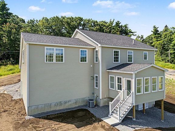 3rd image of 78 Island Pond Road