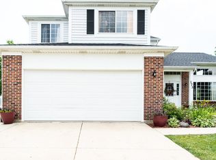 173 Arbor Ave, Sugar Grove, IL 60554