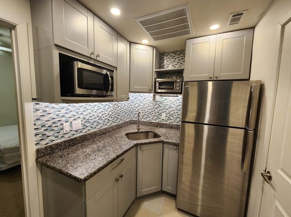 28 W Martin St UNIT 1105B