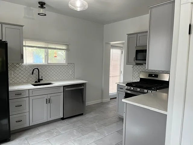 524 N Second North St — Photo 4