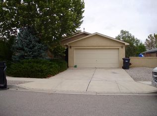 933 Tiffin Meadows Dr NE, Rio Rancho, NM 87144