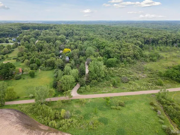 0 Rose Hill Rd, Pinckney, MI 48169