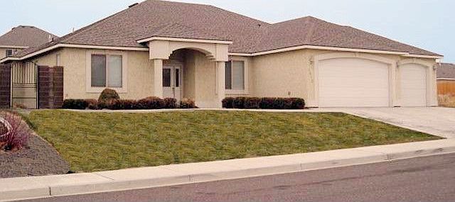 1st image of 3912 W 47th Ave