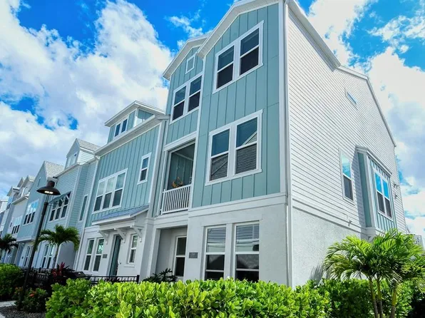 2300 Lindstrom St, Sarasota, FL 34237