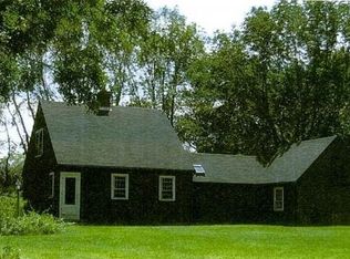 1379 Main St, Acushnet, MA 02743